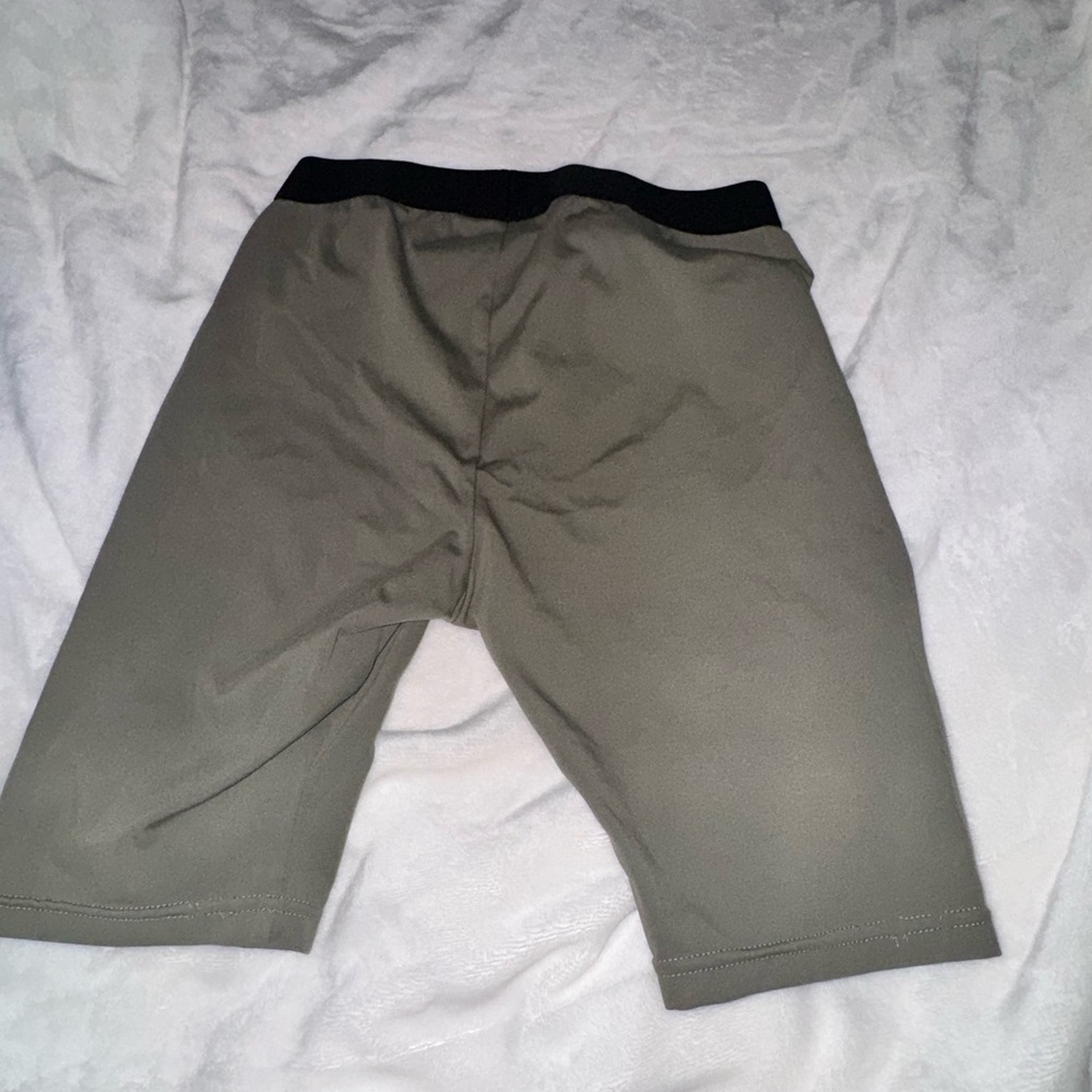 Essential biker shorts